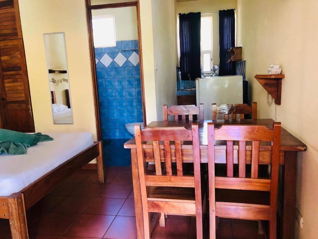 Hotel Isolina Beach بوتريرو المظهر الخارجي الصورة