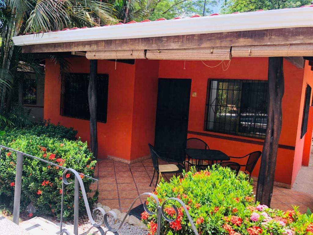 Hotel Isolina Beach بوتريرو المظهر الخارجي الصورة