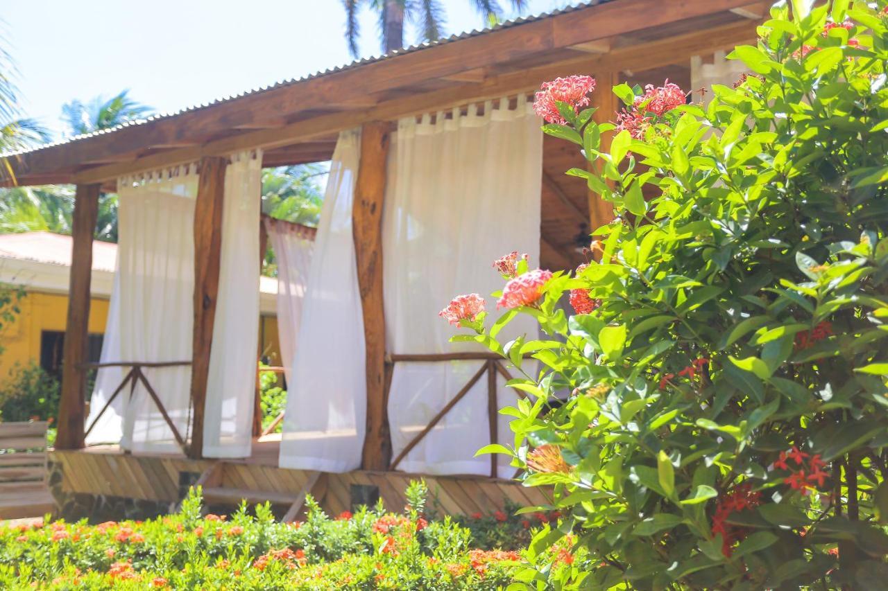 Hotel Isolina Beach بوتريرو المظهر الخارجي الصورة